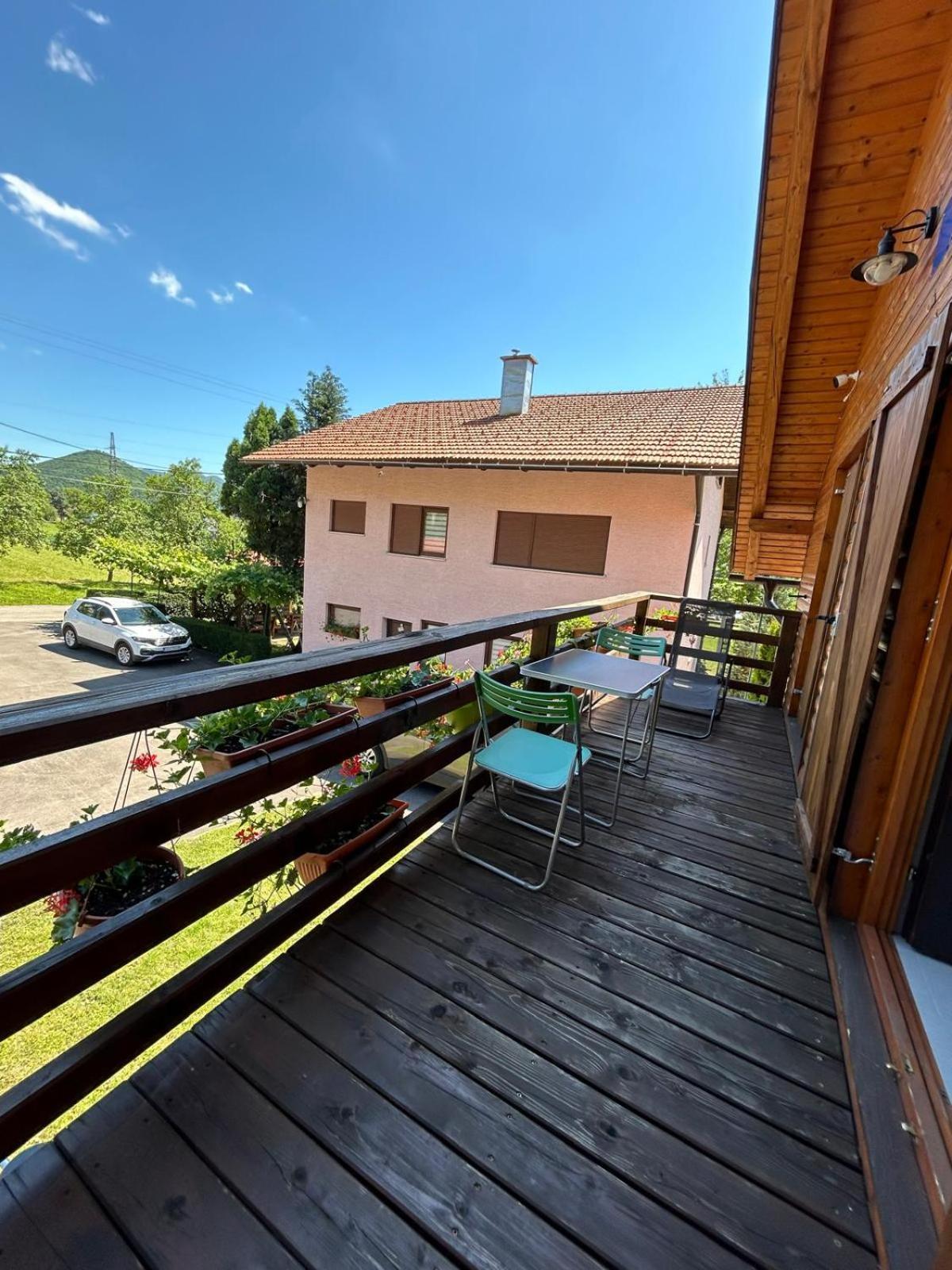 Villa House Mate Otočac Exterior foto